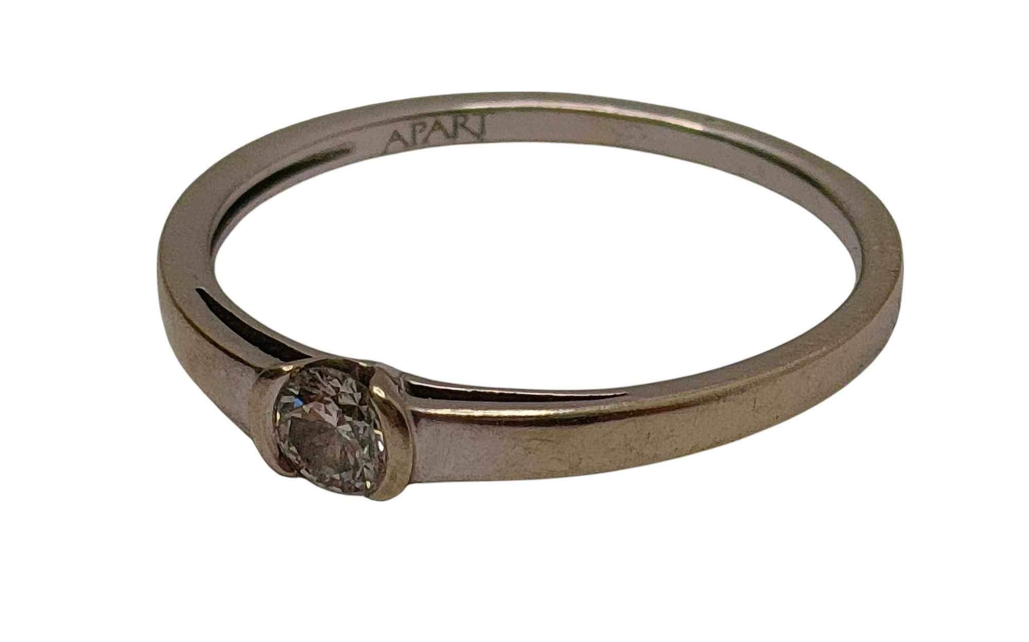 Pierścionek z białego złota 585/1,11G/R11 brylant 0,13CT Apart certyf.