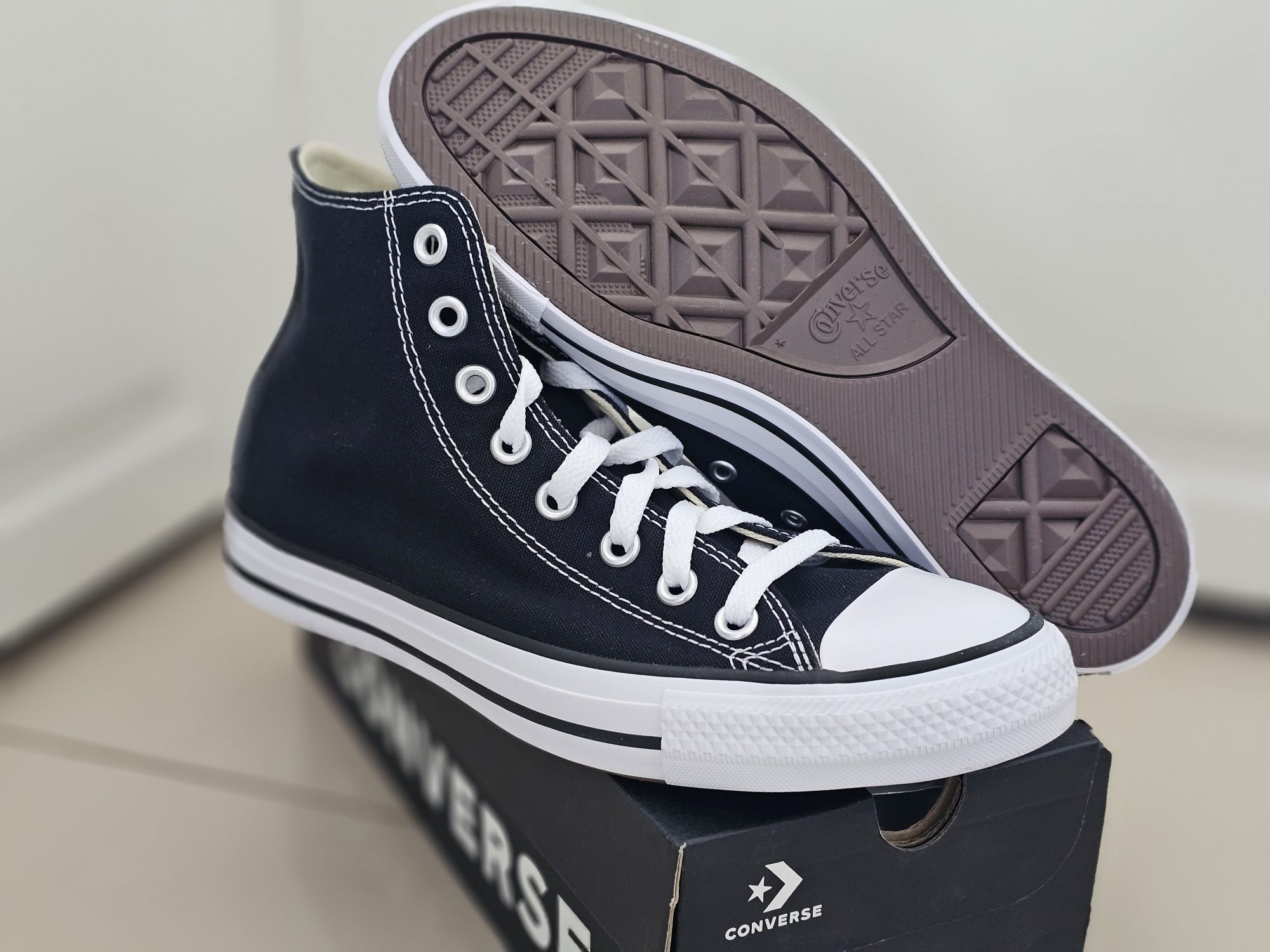 Klasyczne trampki Converse All Star Hi M9160C