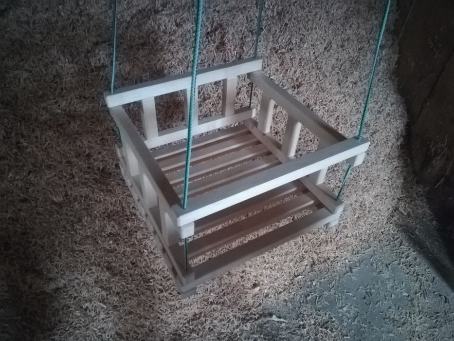 Гойдалка дитяча деревяна