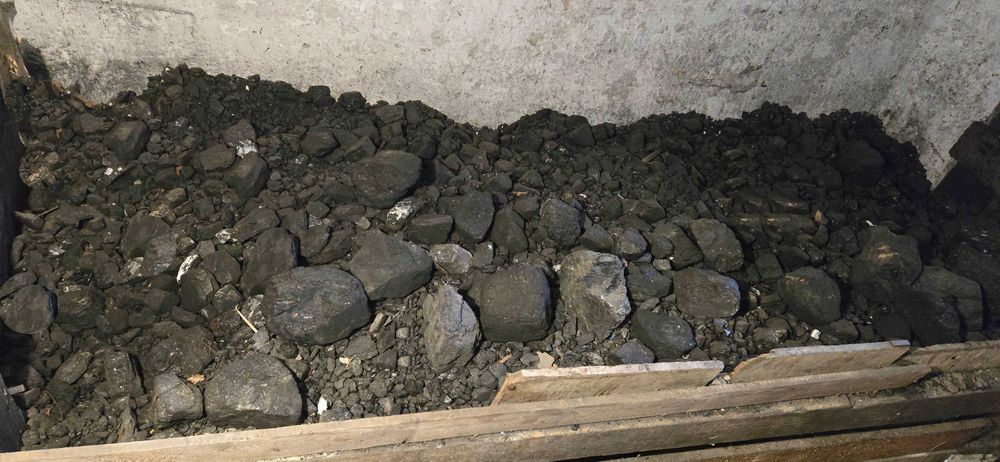 Węgiel, miał węglowy około trzech ton. Wszystko za 1000 zł