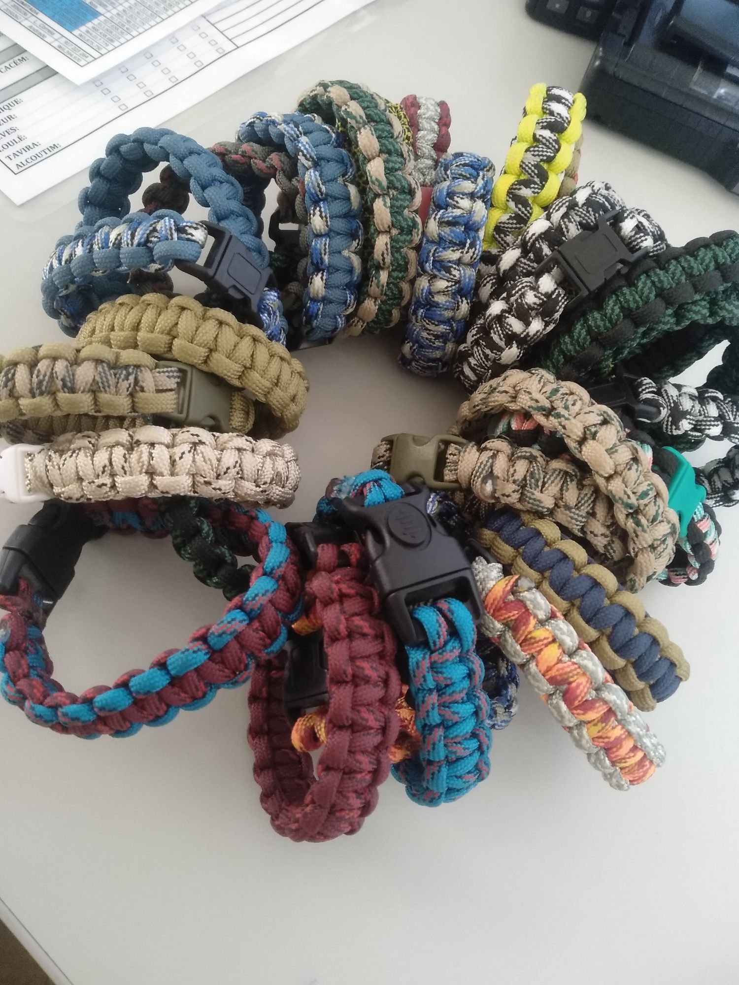 Pulseiras paracord pulseiras de sobrevivência