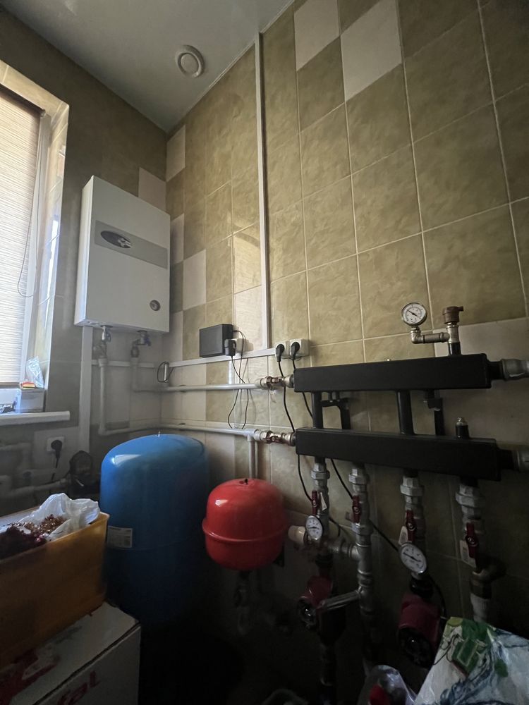 Продам будинок в центрі Бучі. Сертифікат ТАК!