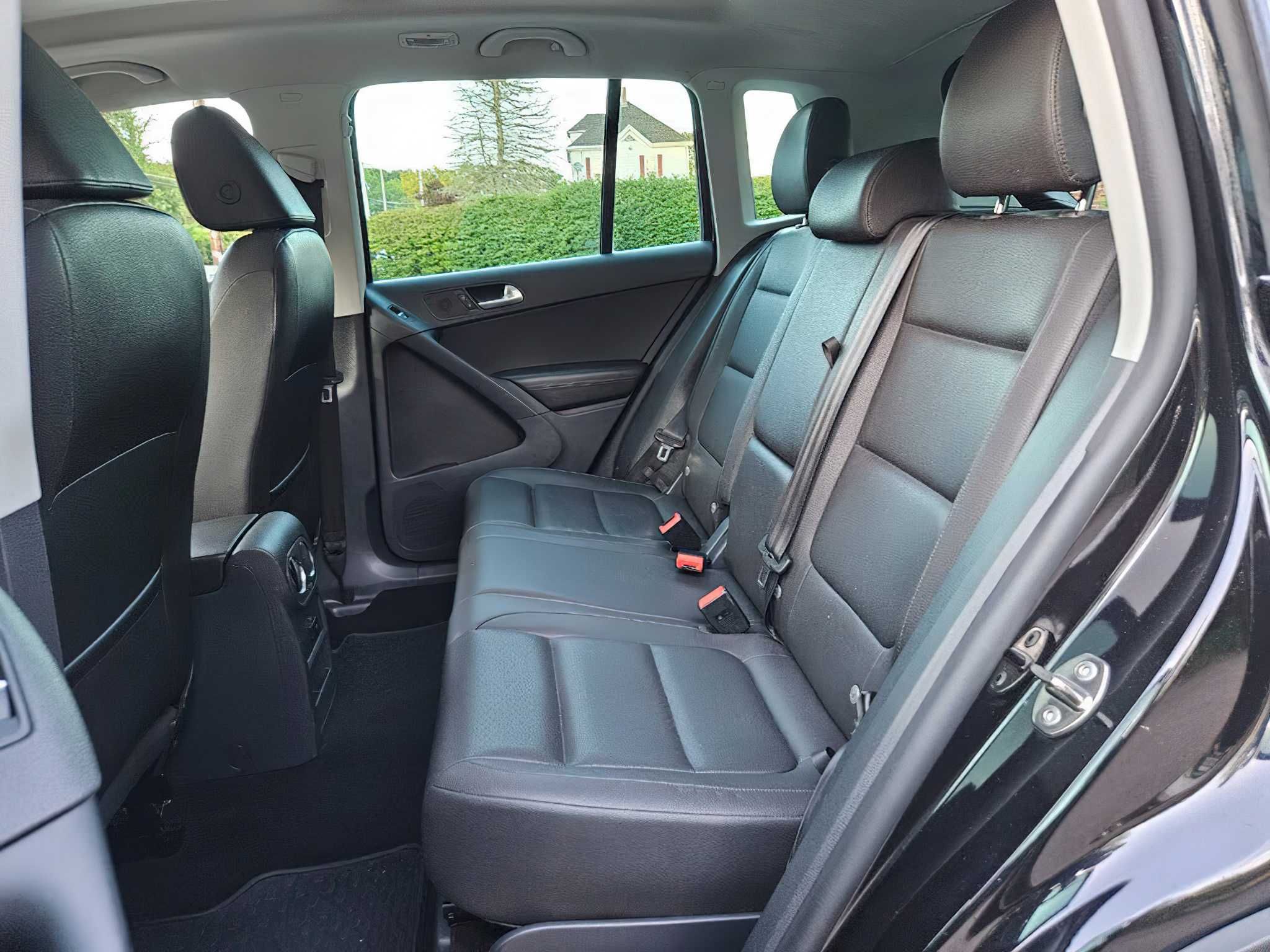 2015 Volkswagen Tiguan SE 4Motion with Appearance
