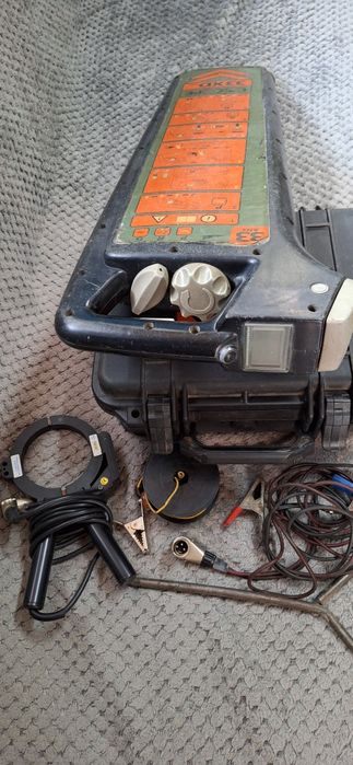Lokalizator wykrywacz  kabli rur