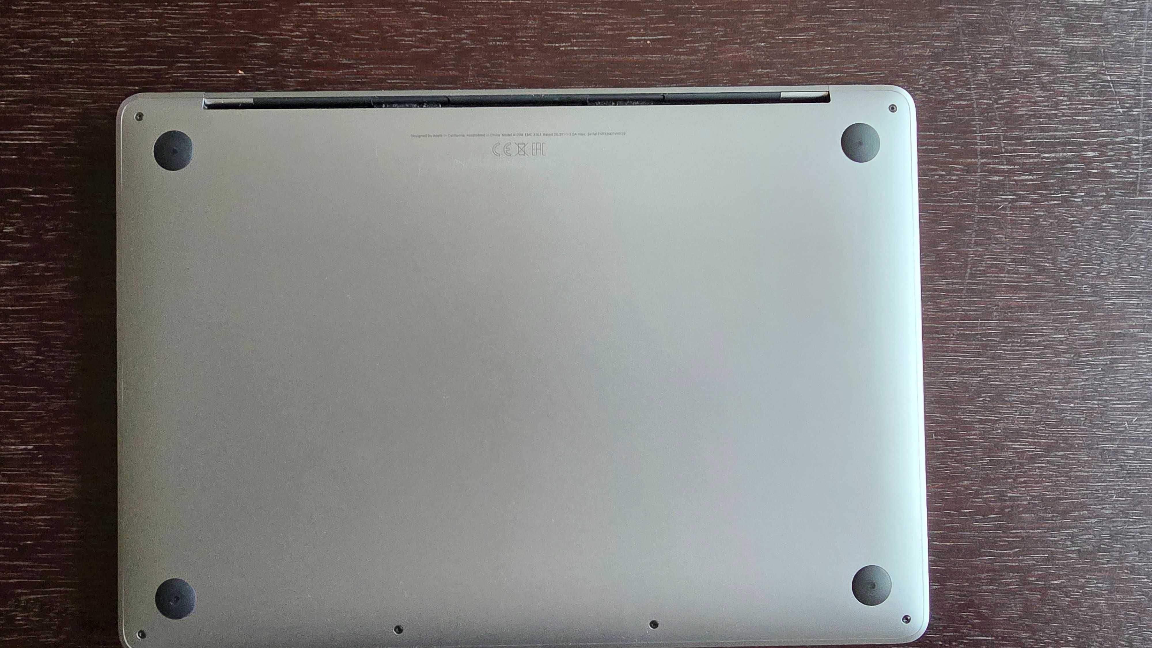 MacBook Pro 8GB 256GB Space Gray A1708 MPXT2ZE/A