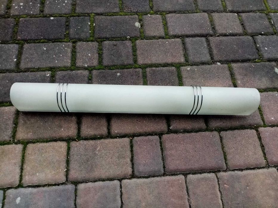 Lampa do łazienki długości 70 cm.