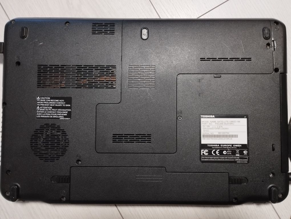 Ноутбук TOSHIBA C660D