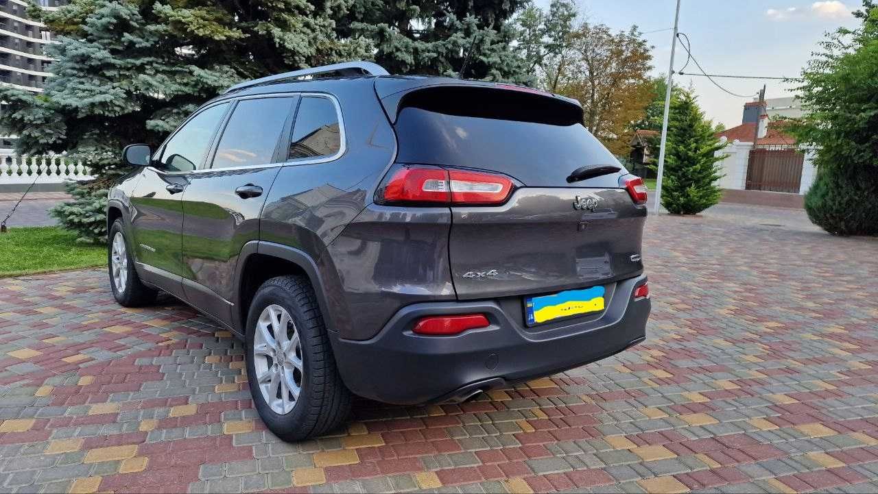 Продам Jeep Cherokee KL (2015)