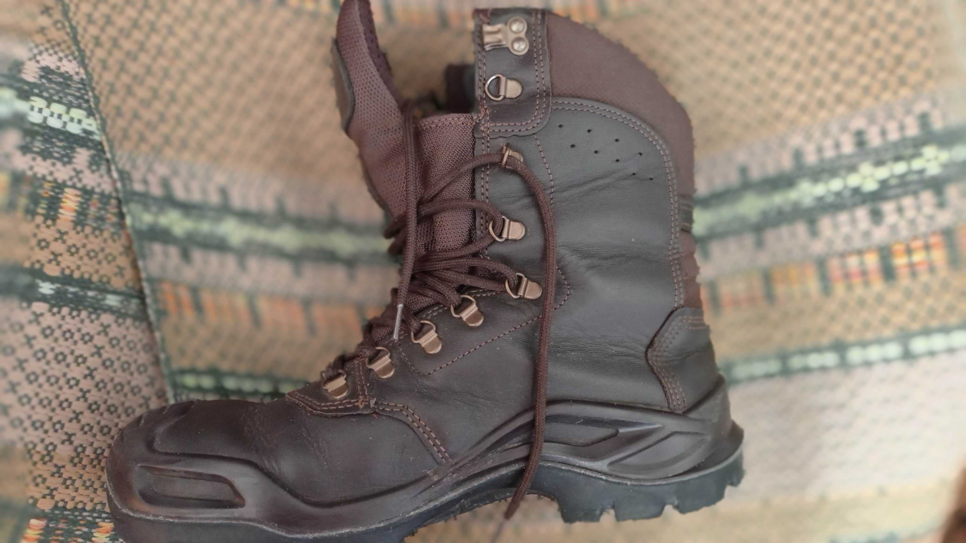 Продаются б/у  Берц Талан Gore-Tex демисезонные зимние: РАЗМЕР 44 и 43