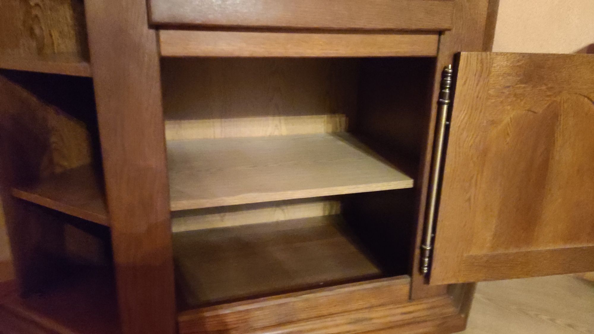 Ciężka, narozna, dębowa szafka pod TV