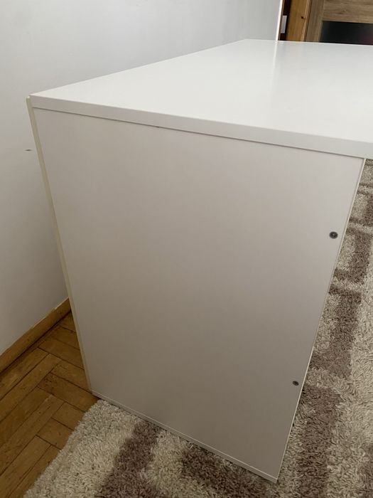Biurko białe ze wstawką drewnianą