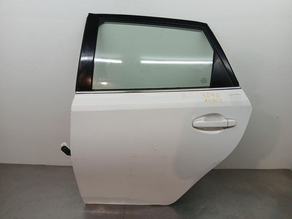 Porta trás esquerda TOYOTA Auris Hatchback (_E18_)