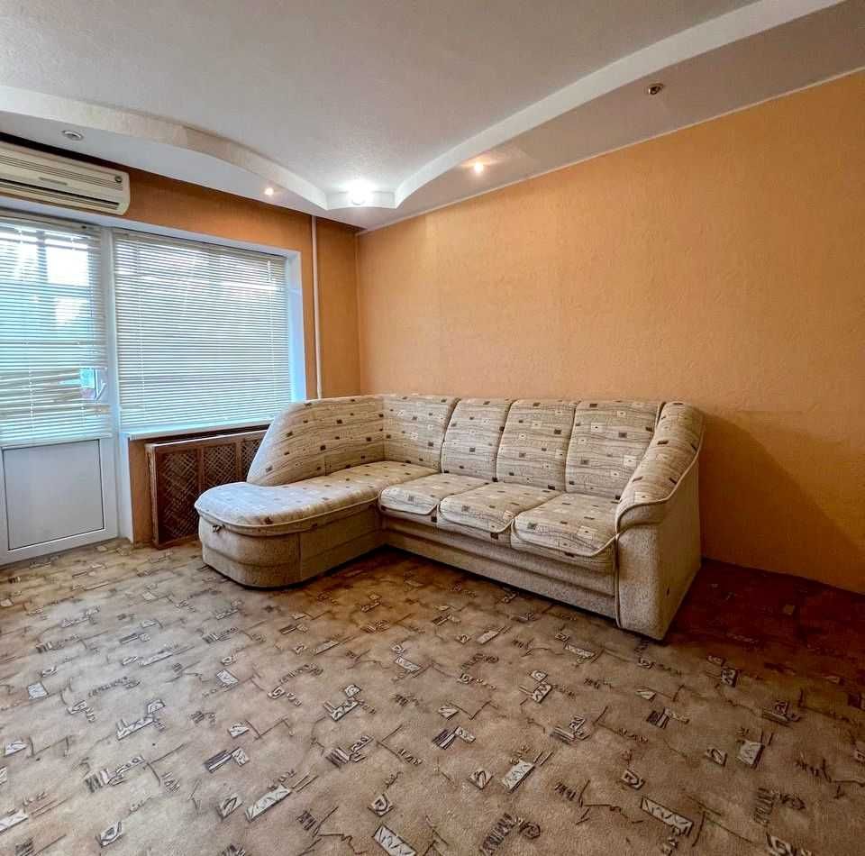 Продам 3-к квартиру (70м2) на ж/м Тополь-3, район школ № 137 и 99