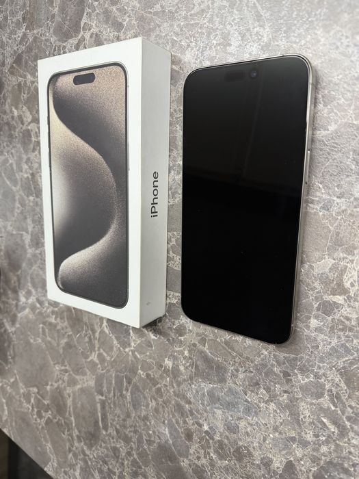 iPhone 15 pro max 256 titanium