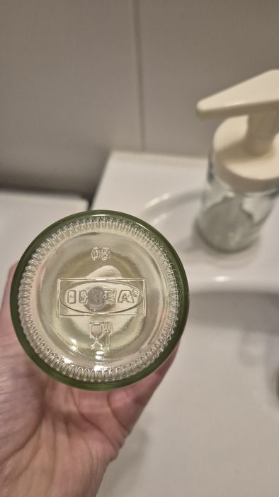 Dozowniki mydła z pompką Ikea