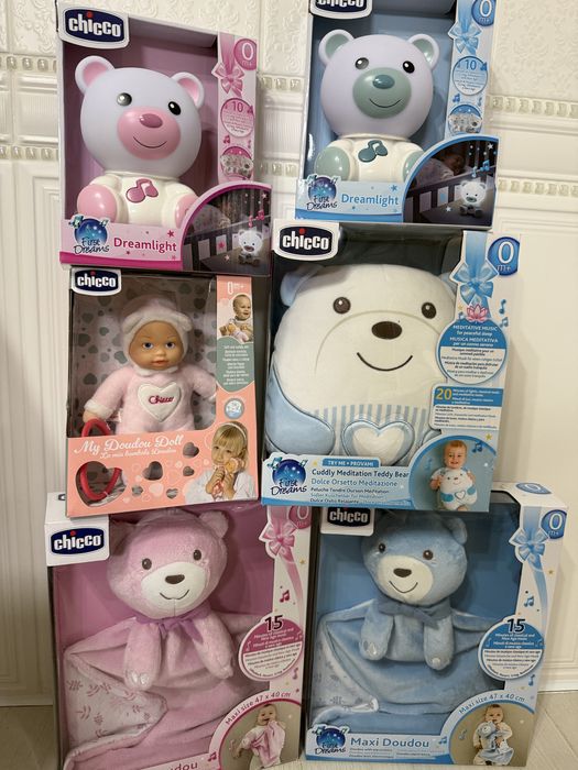 Іграшки chicco.