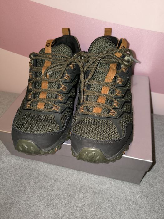 Чоловічі кросівки Merrell оригінал.. Довжина устілки 28 см.