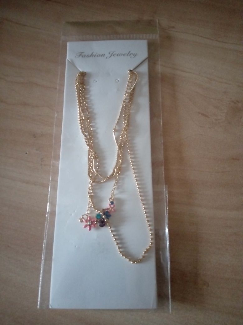 Ланцюжок на шию металевий з підвіскою Fashion Jewelry.