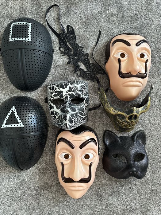 Маска на хелловін (хеллоуин), карнавальна маска