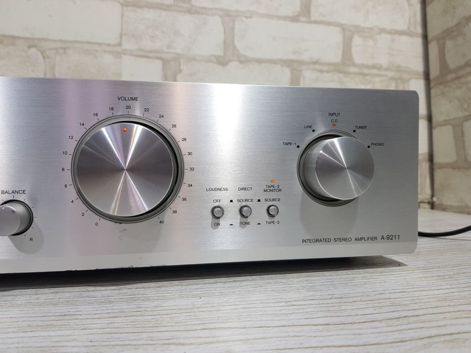 Стерео підсилювач ONKYO A-9211,*2х80 Вт, б/у з Німеччини