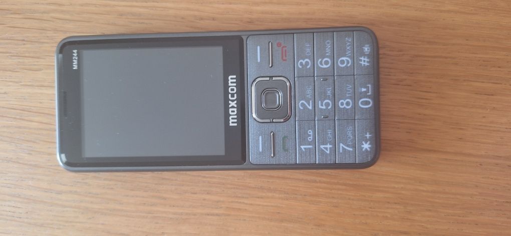 Maxcom MM 244  .