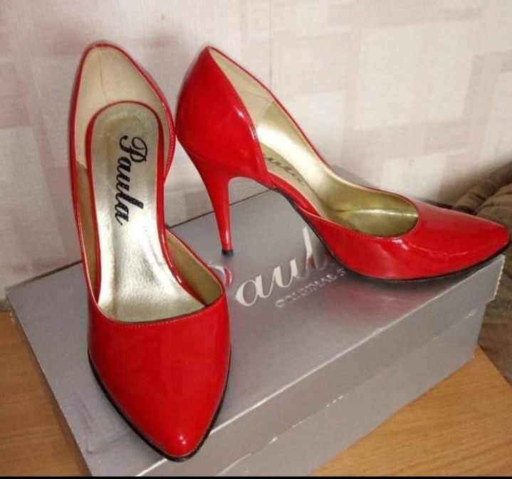 Туфли женские красный лак