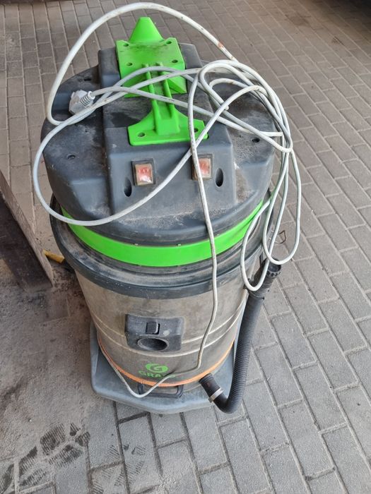 Продам пилосос GRASS