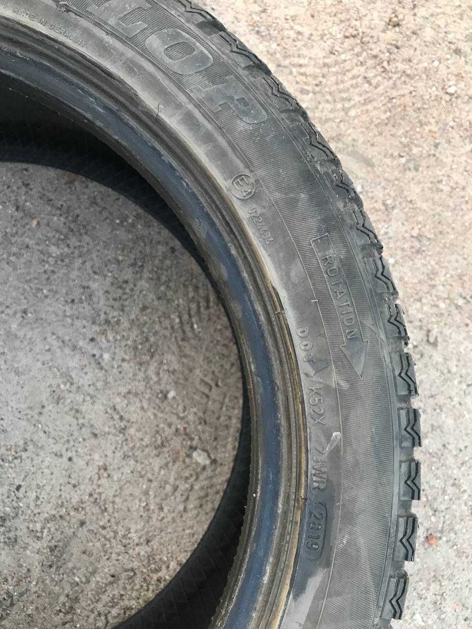 Комплект зимней резины Dunlop 245/45/R18  + запасной скат
