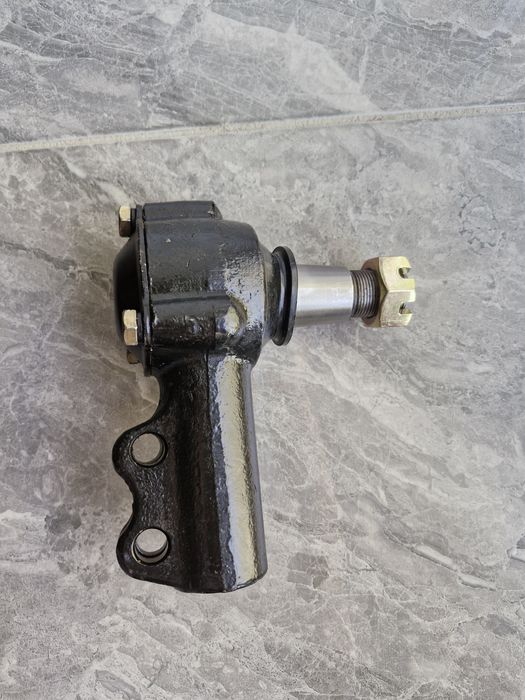 Наконечник тяги рульової КАМАЗ лівий в сборі