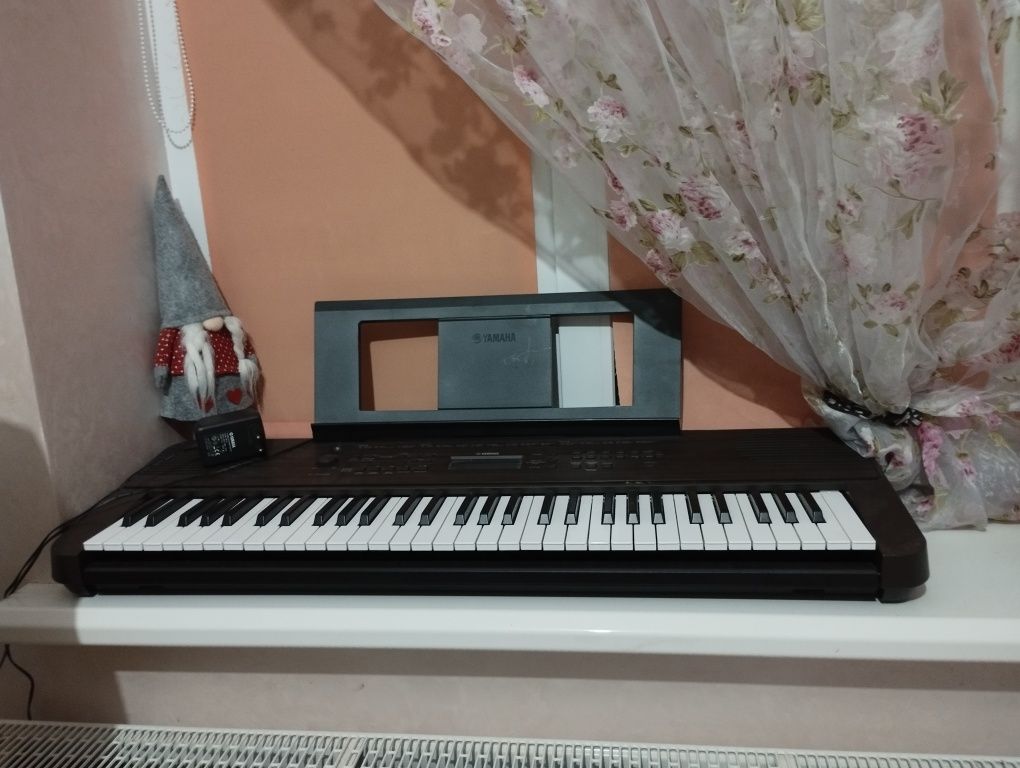 Синтезатор PSR-E3600 Yamaha
