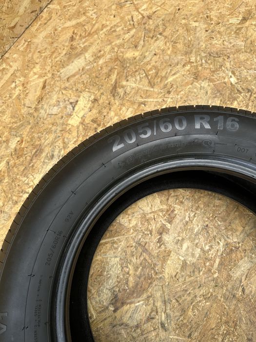 Пара шин 205/60 R16 92V Giti  GitiComfort 228 v1.гума резина шини