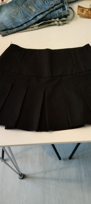 Spódniczka mini z zakładkami Orsay