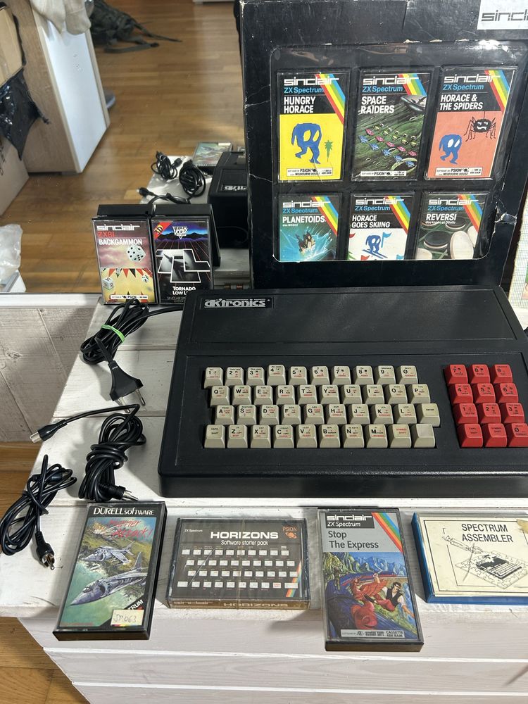 Zestaw ZX SPECTRUM Sinclair dktronics 12 kaset 2 zasilacze