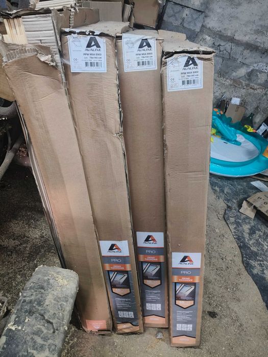 Okno dachowe avaline z kołnierzem