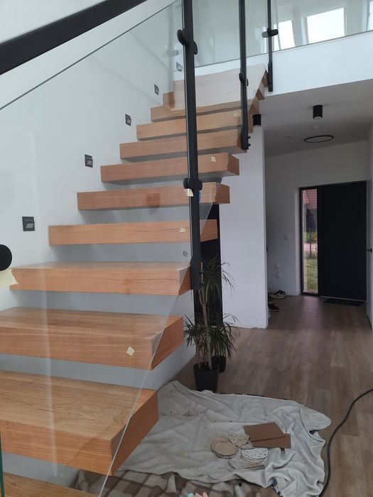 schody drewniane dębowe