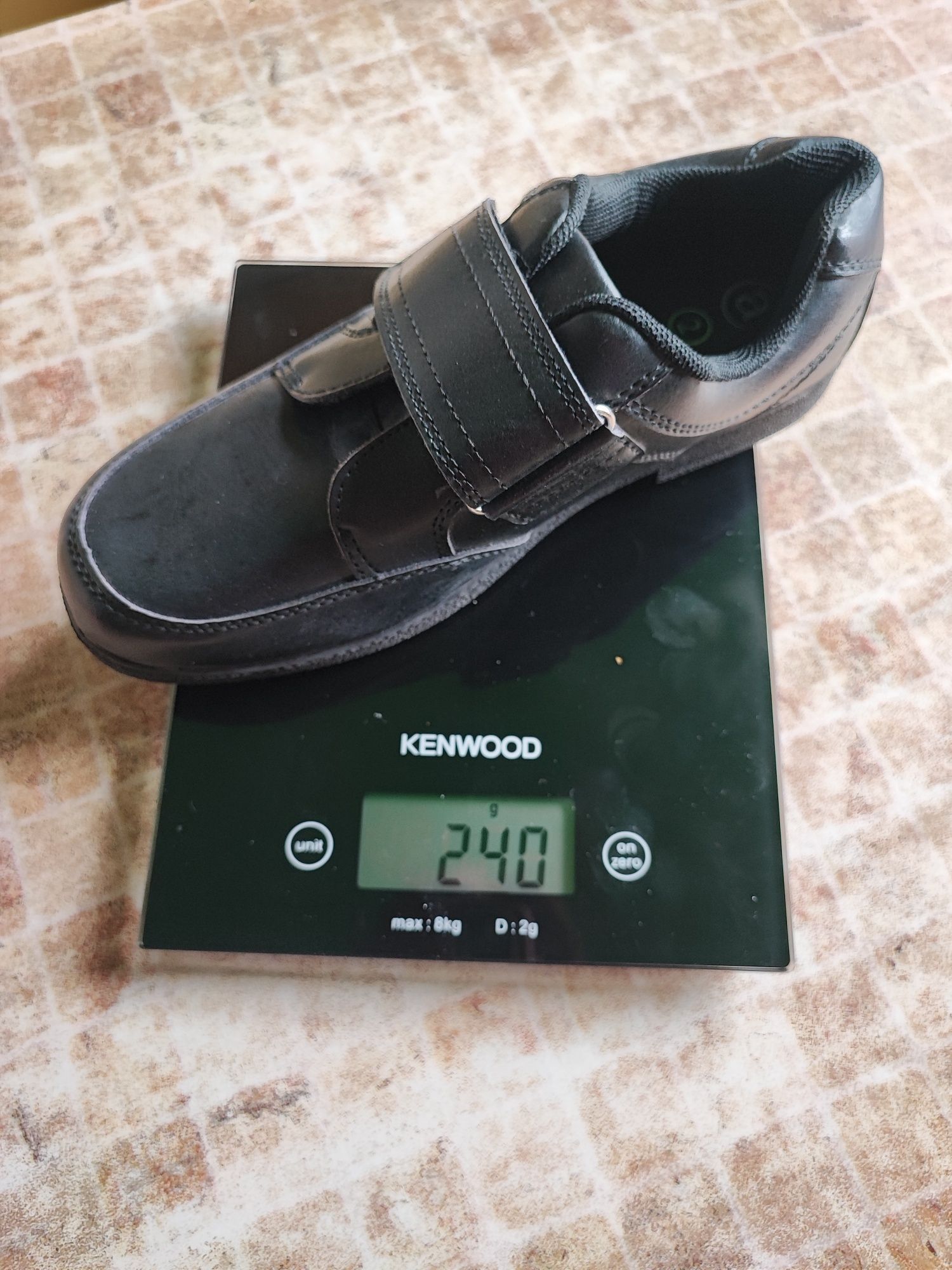 Туфли в школу на мальчика 23.5 см
