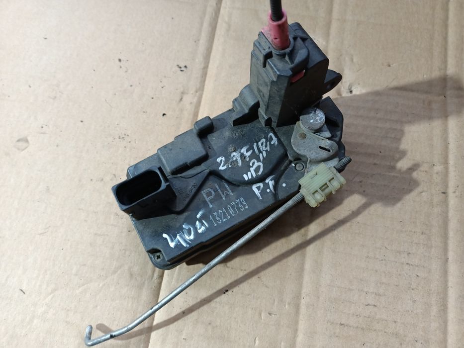Zamek drzwi prawy tył tylny Opel Zafira B 4 piny