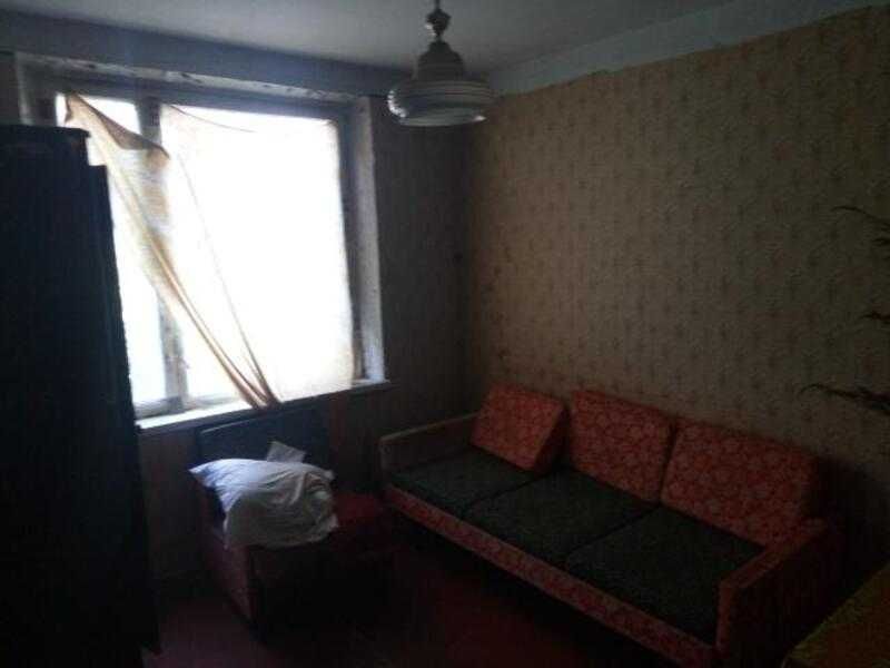 Продам 2-х комнатную квартиру, Чугуев, центр