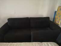 Sofá cama tenho dois disponíveis