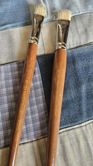 Кисти для рисования 16 и 18 Angelo Chungking