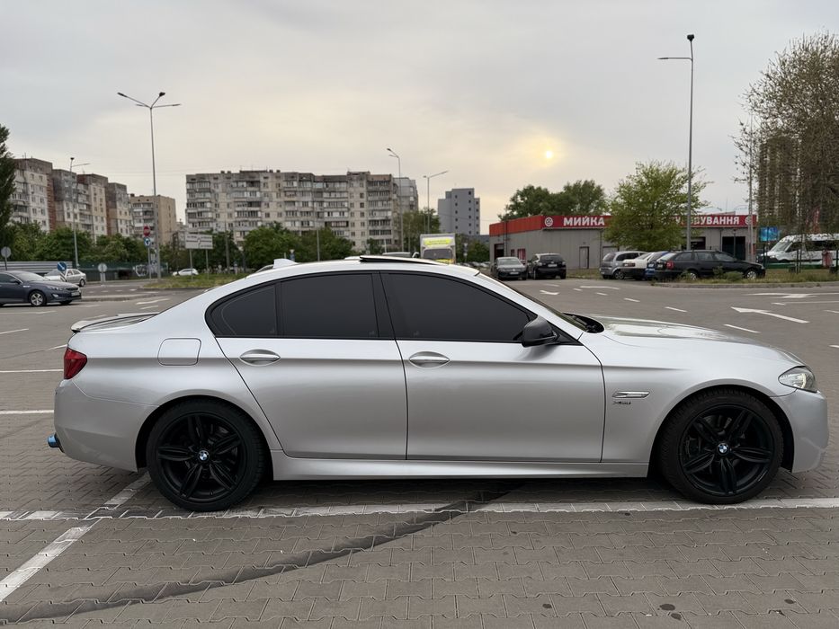 Продам БМВ Ф10, орігінальний м-пакет