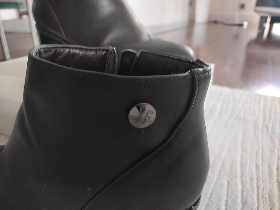 CCC 38 ocieplane botki obcasie krótkie kozaki Jenny fairy na zamek