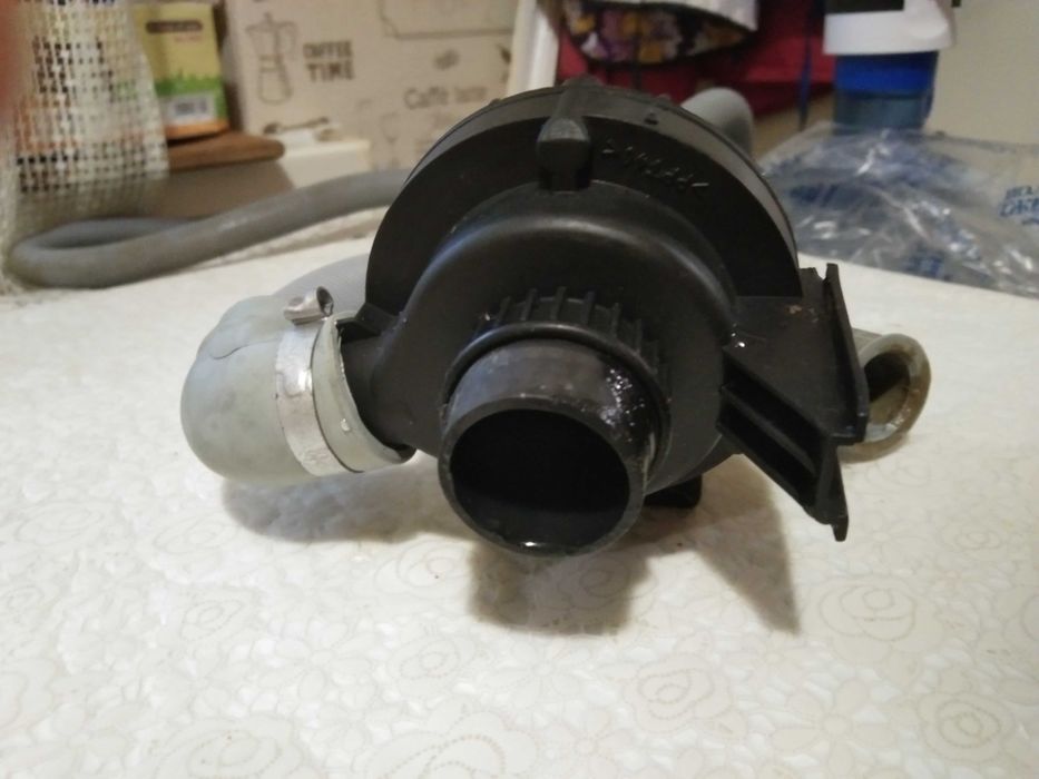 Насос(помпа) сливной для стиральной машины Electrolux EWT13620W