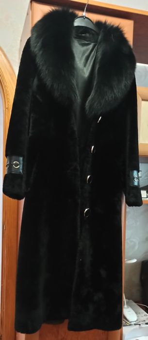 Шуба жіноча мутон пісець