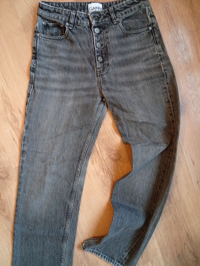 Ganni nowe oryginalne boyfriend jeans damskie