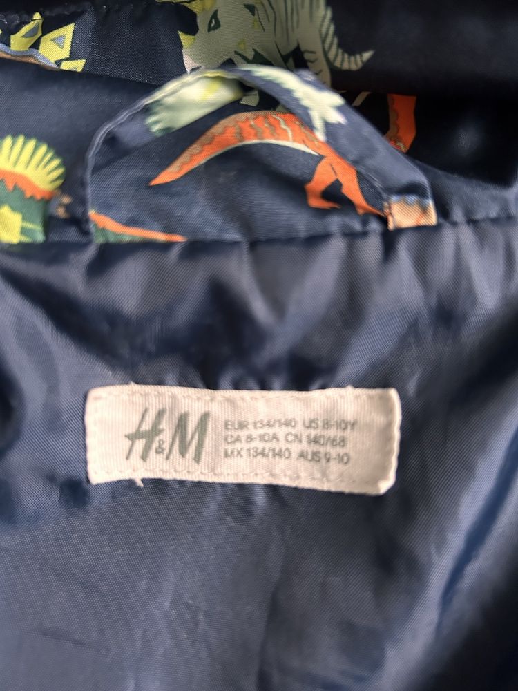 H&M kurtka jesienno-wiosenna wiatrówka,z kapturem rozm.134-140