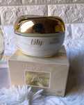 Creme acetinado corporal Lily o Boticário , 250g