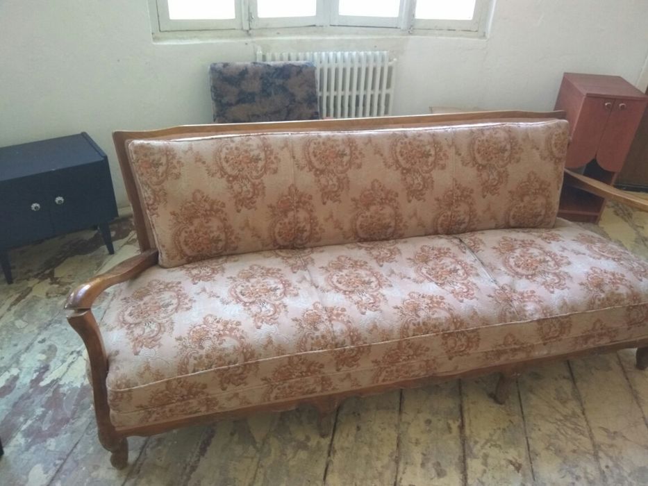 ЗВОНИТЕ РАБОТАЮ!Ремонт перетяжка мебели.Диваны,кресла, стулья, уголки.