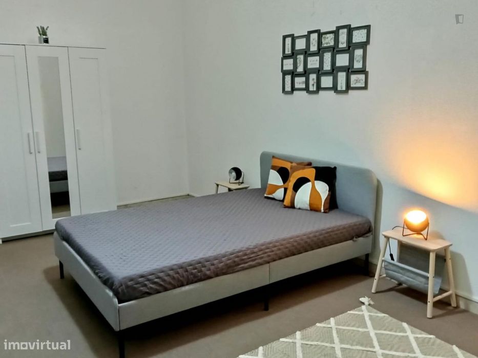 632721 - Quarto com cama de casal em...