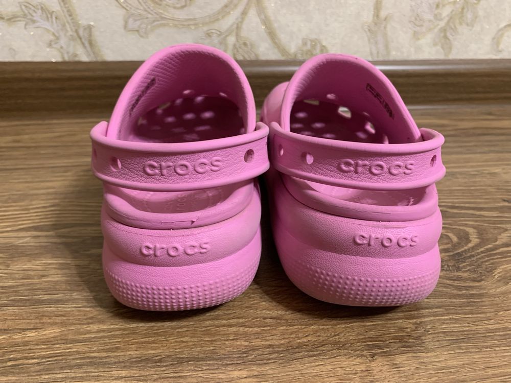 Продам Crocs  крокси дитячі сандалі